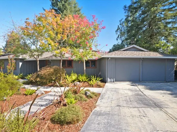 375 La Cuesta Dr, Portola Valley, CA 94028