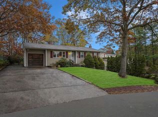 327 Shelter Rd, Ronkonkoma, NY 11779