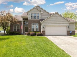 8002 Abney Ct, Westerville, OH