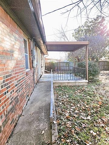 2nd image of 5914 E 24th Pl