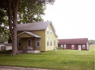 1627 11th St, Marion, IA 52302