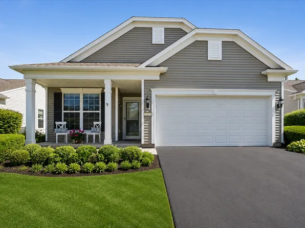 3371 Bagatelle Ln, Mundelein, IL 60060