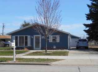 713 N Peach Ave, Marshfield, WI 54449