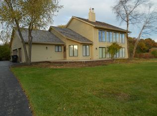 15020 King Dr, Libertyville, IL 60048