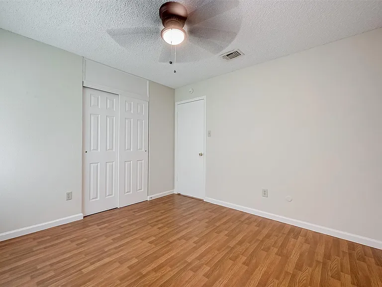 2915 Windchase Blvd — Photo 23