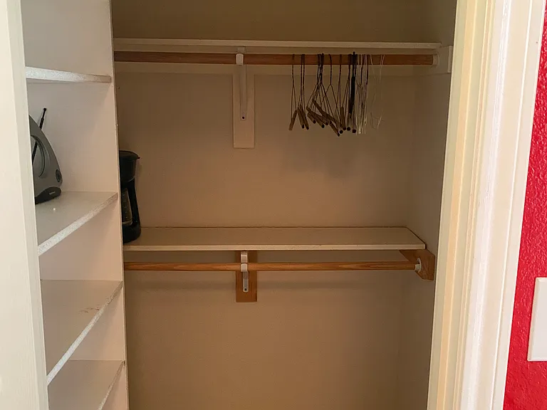 Hideaway Dr — Photo 9