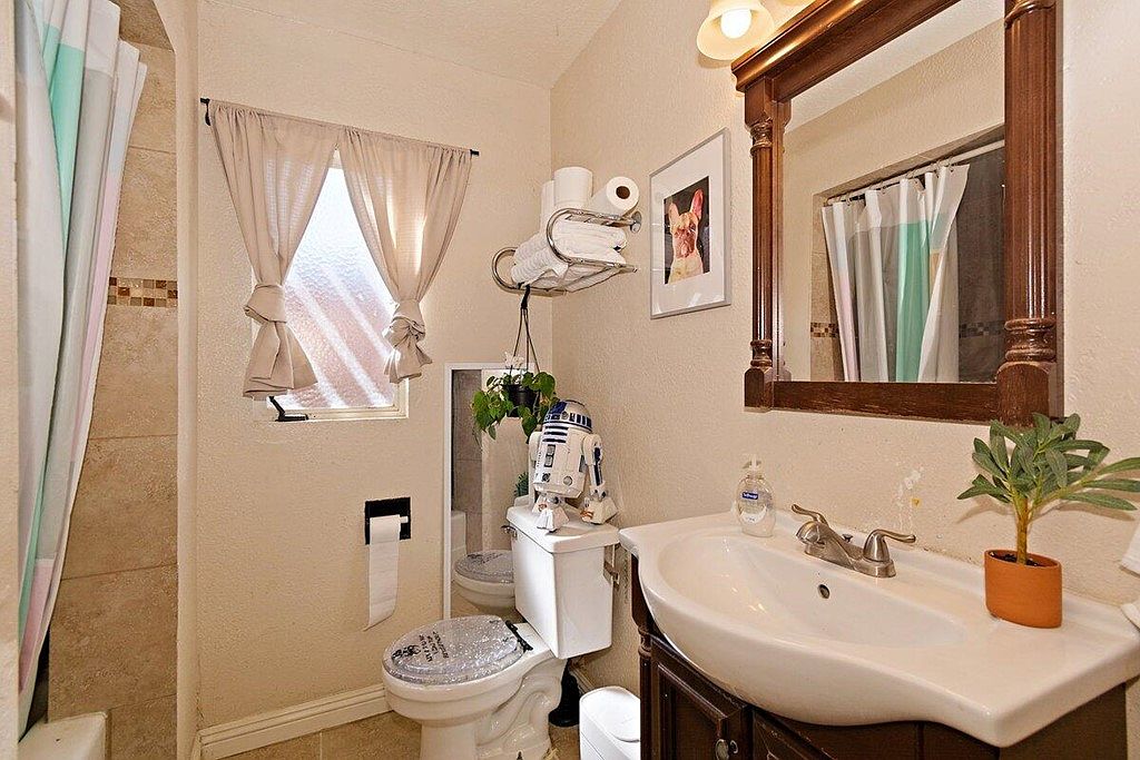 Palm Springs, CA 92264