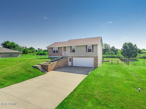 5th image of 9450 Erika Ln