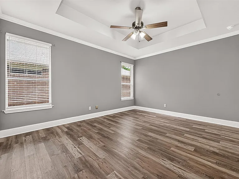 14531 Chestnut Falls Dr — Photo 25