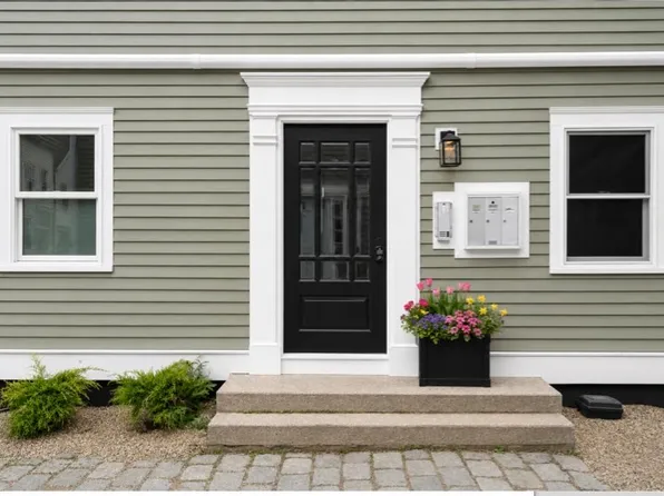 85 School St #1, Boston, MA 02129