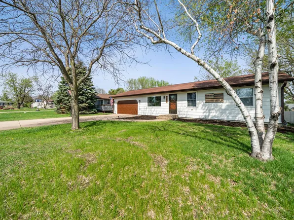 109 Rebecca Dr, Jordan, MN 55352