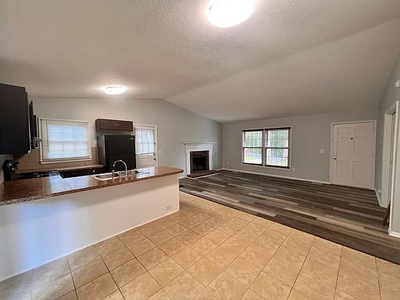 2nd image of 5699 Chancellorsville Dr