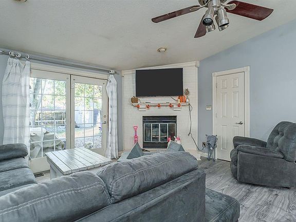 4th image of 2413 Strickland Dr