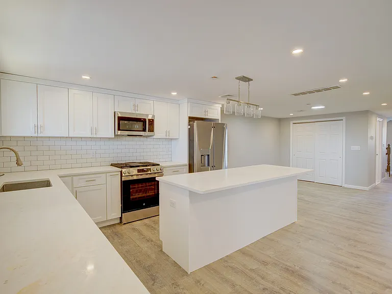 46 Kentucky St #1 — Photo 3