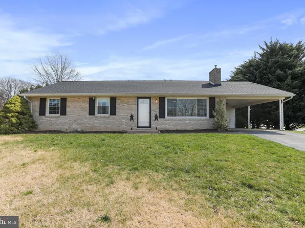 13903 Green Mountain Dr, Maugansville, MD 21767