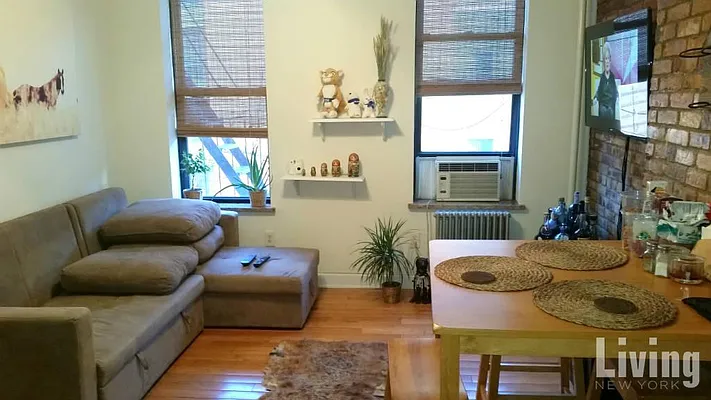 Rented by Living New York | media 12