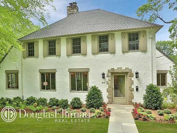 2nd image of 54 Dellwood Cir
