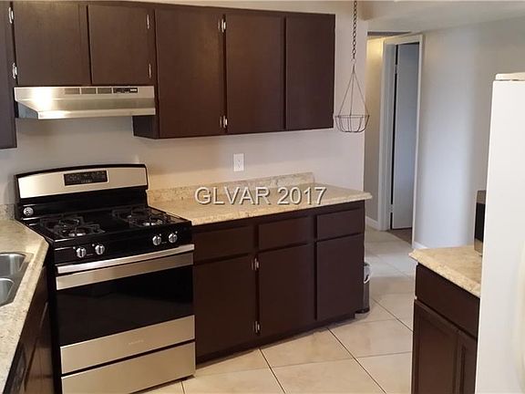 4th image of 4944 Pancho Villa Dr