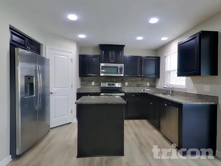 2902 Cherry Point Ln — Photo 5