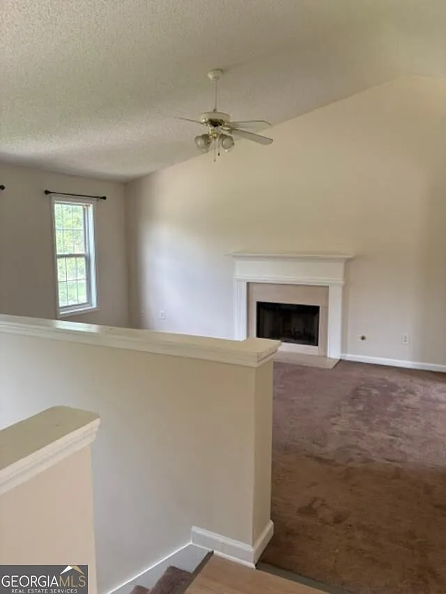 4 bed, 3.0 bath, $1,650 — Photo 2