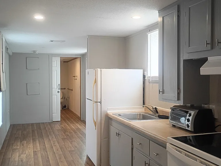 3707 16th St W — Photo 3