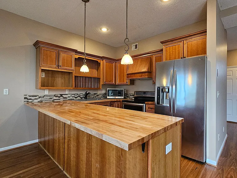 7831 W 158th Ct — Photo 11