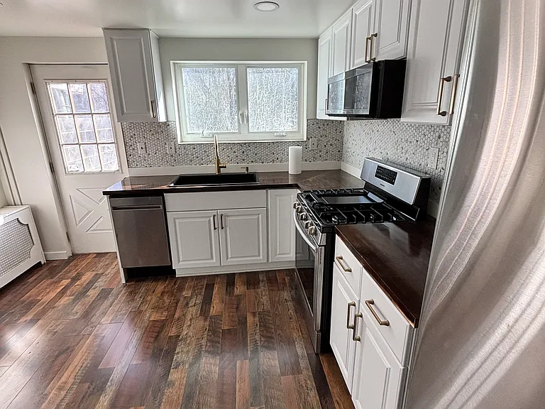 43 Ross St #2 — Photo 15