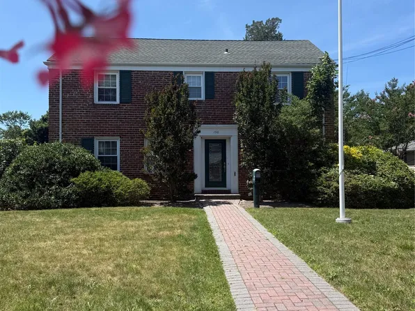 156 N Ocean Avenue, Patchogue, NY 11772