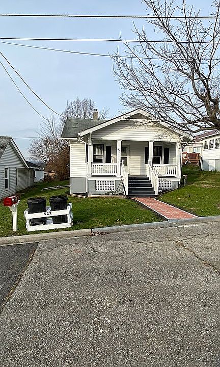 1st image of 527 Jackson Ave