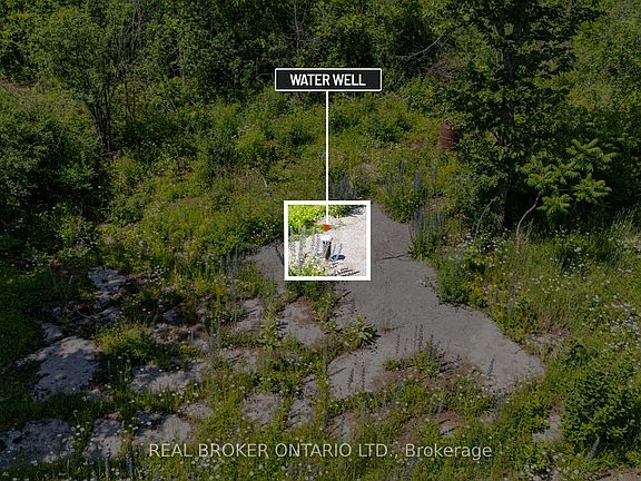 3rd image of 4983 Stonecrest Rd