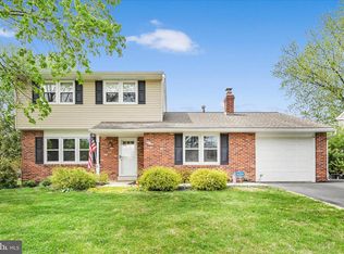 740 Wisteria Ave, Reading, PA 19606