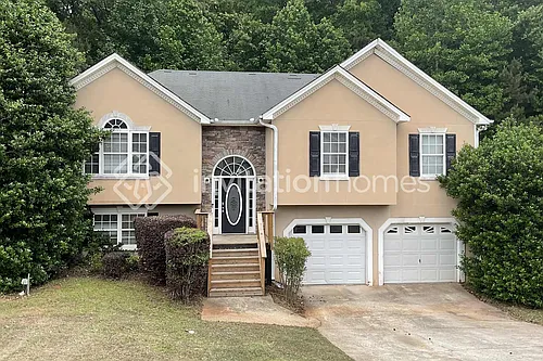 4050 Lions Gate Photo 1