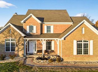 2107 Dartmouth Place Dr, Ballwin, MO 63011