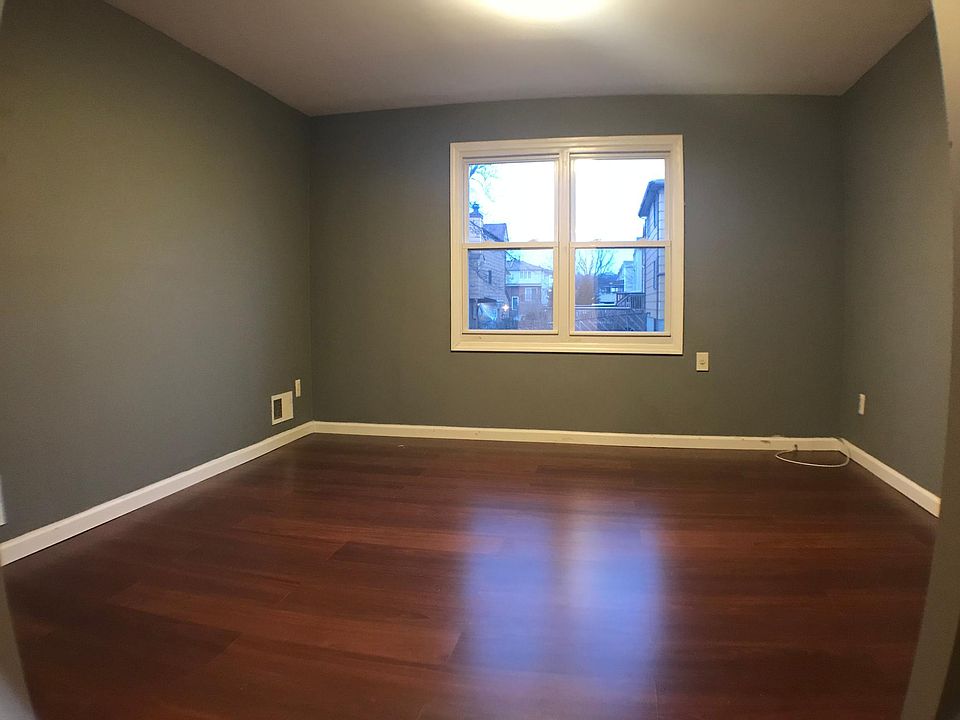 1st image of 575 Klondike Ave