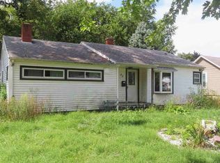 33 Hill St, Momence, IL 60954