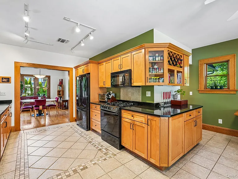 281 Piermont Ave — Photo 22