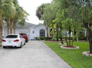 144 Sparrow Dr APT B, Royal Palm Beach, FL 33411