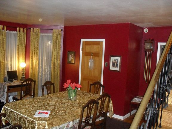 dining room, hardwood floors