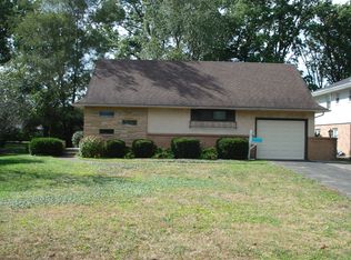 631 Bernhard Rd, Columbus, OH 43213