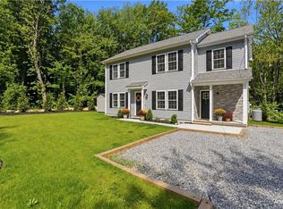72 Wilbur Rd, Lincoln, RI 02865