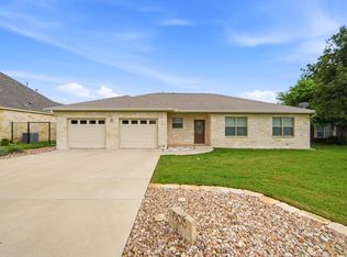 805 Scarlet Oak Ct, Fredericksburg, TX 78624