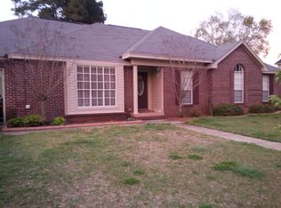 392 Kingston Garden Rd, Prattville, AL 36067
