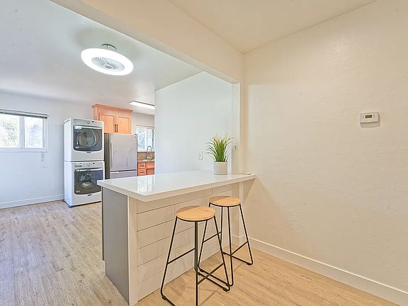 3rd image of 3517 Alden Way APT 21