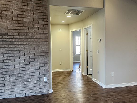 5th image of 77 Ingleborough Dr