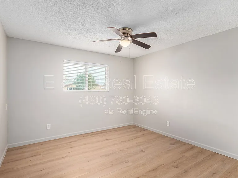 103 E Del Rio Dr — Photo 20