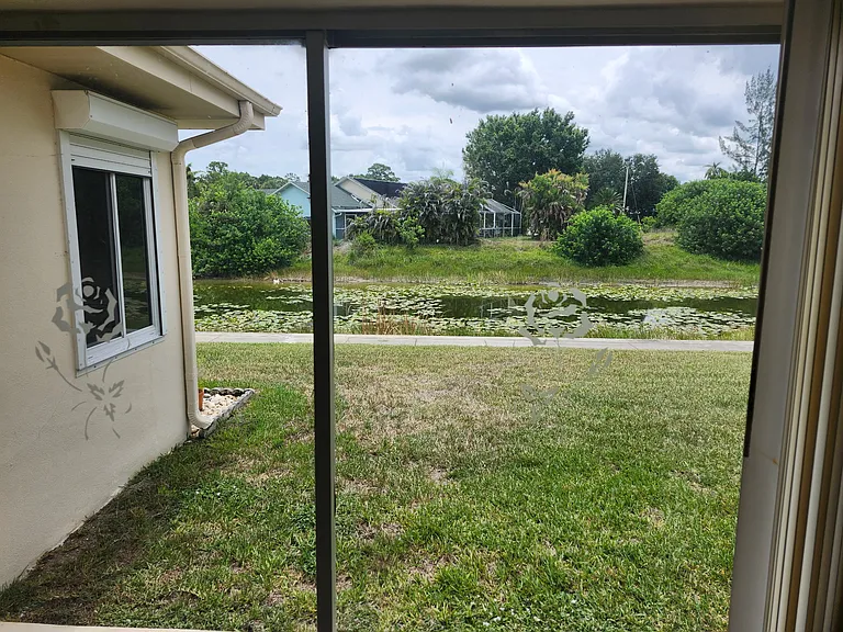 604 Joel Blvd — Photo 2