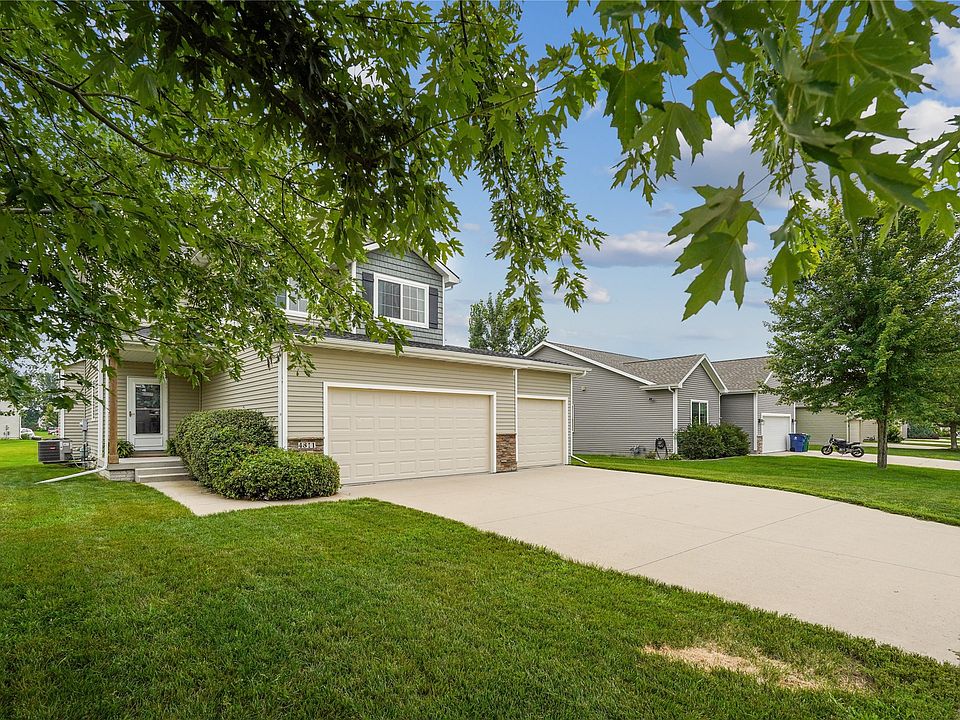1st image of 4811 NE Briarwood Dr