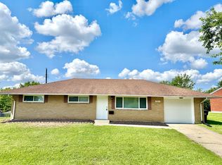 501 Orangewood Dr, Dayton, OH 45429