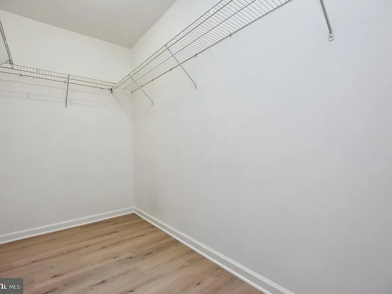 342 Nicholas Dr — Photo 21