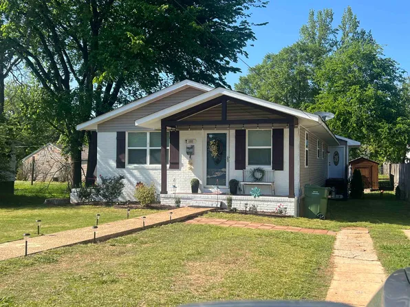 1005 1st St, Tuscumbia, AL 35674